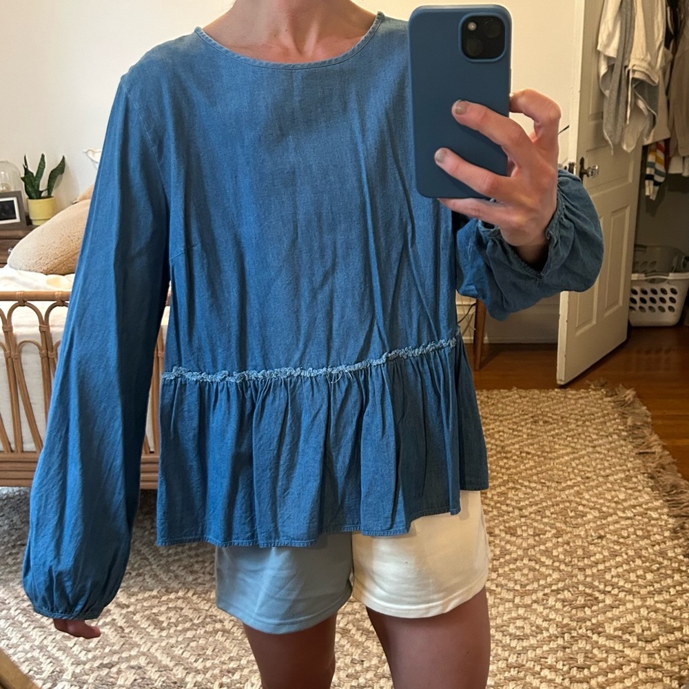 Universal Threads Jean shirt